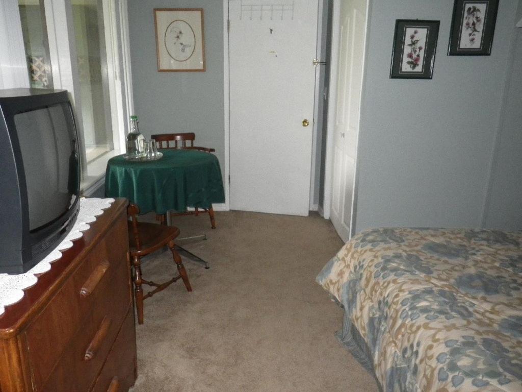 Beach Estates Inn Bed And Breakfast Nanaimo Quarto foto